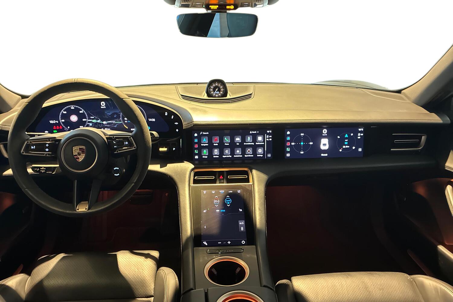 Porsche Taycan vaihtoauto