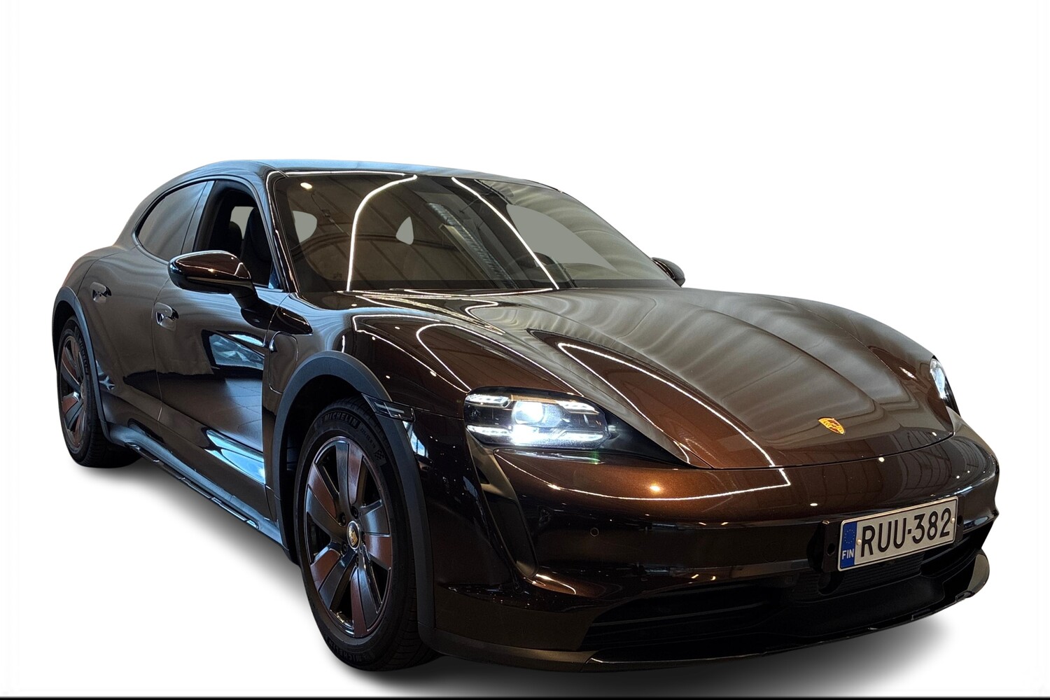 Porsche Taycan vaihtoauto