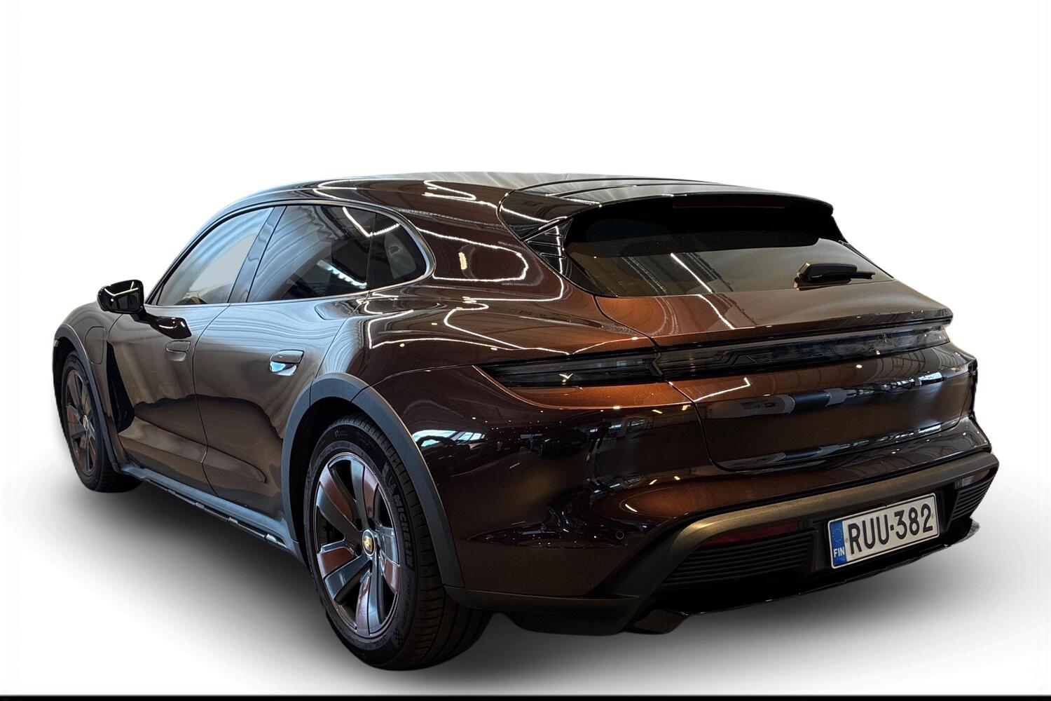 Porsche Taycan vaihtoauto
