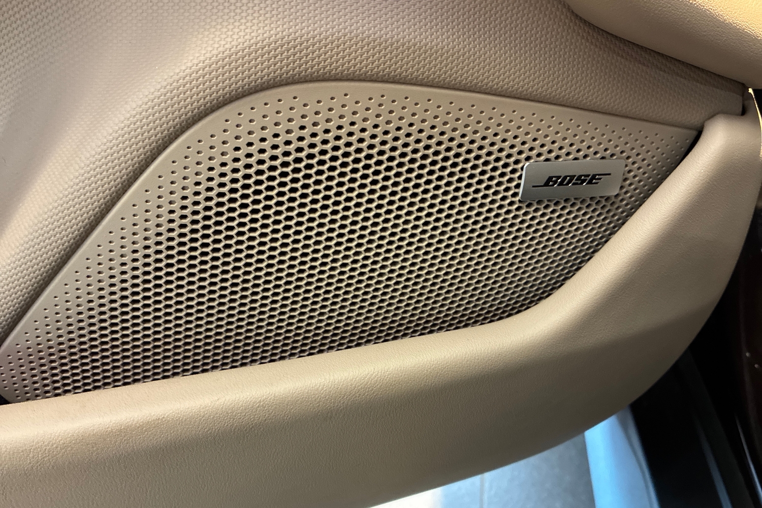 Porsche Taycan vaihtoauto