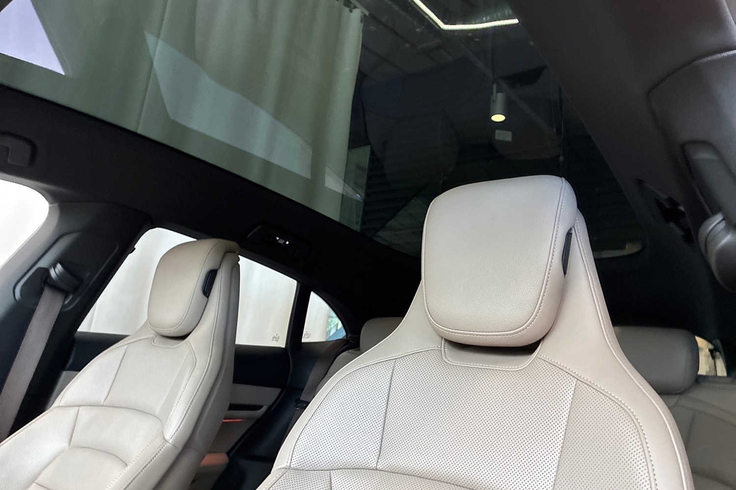 Porsche Taycan vaihtoauto