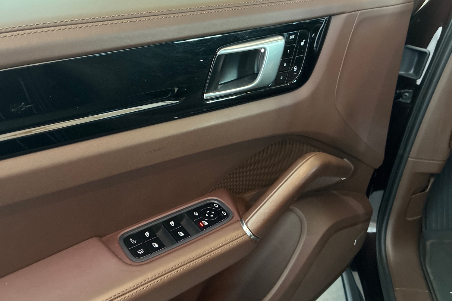 Porsche Cayenne vaihtoauto