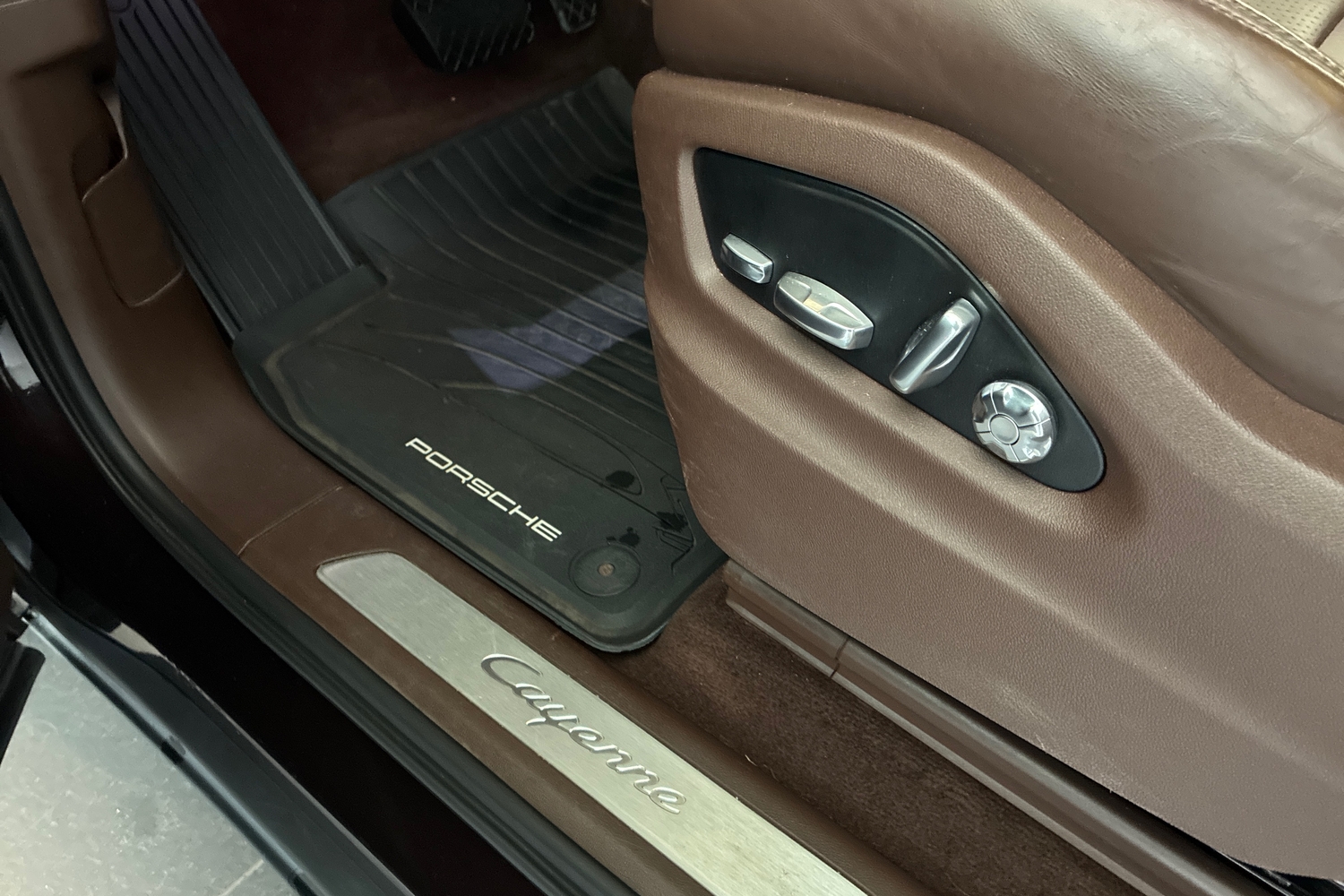 Porsche Cayenne vaihtoauto