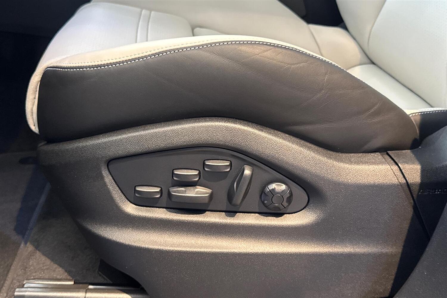 Porsche Cayenne vaihtoauto