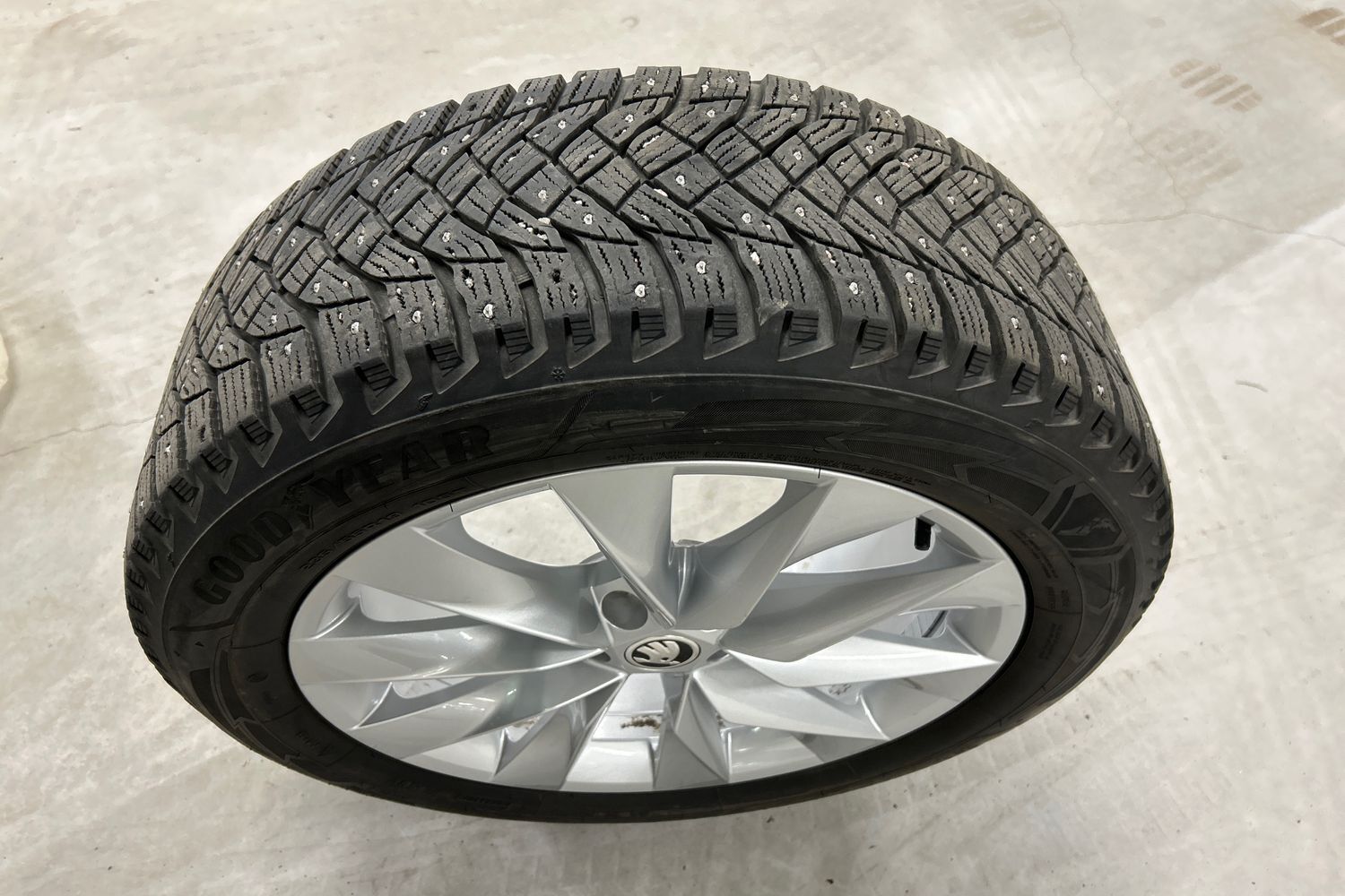 Skoda Enyaq vaihtoauto