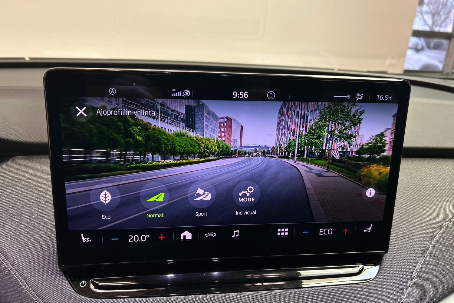 Skoda Enyaq vaihtoauto