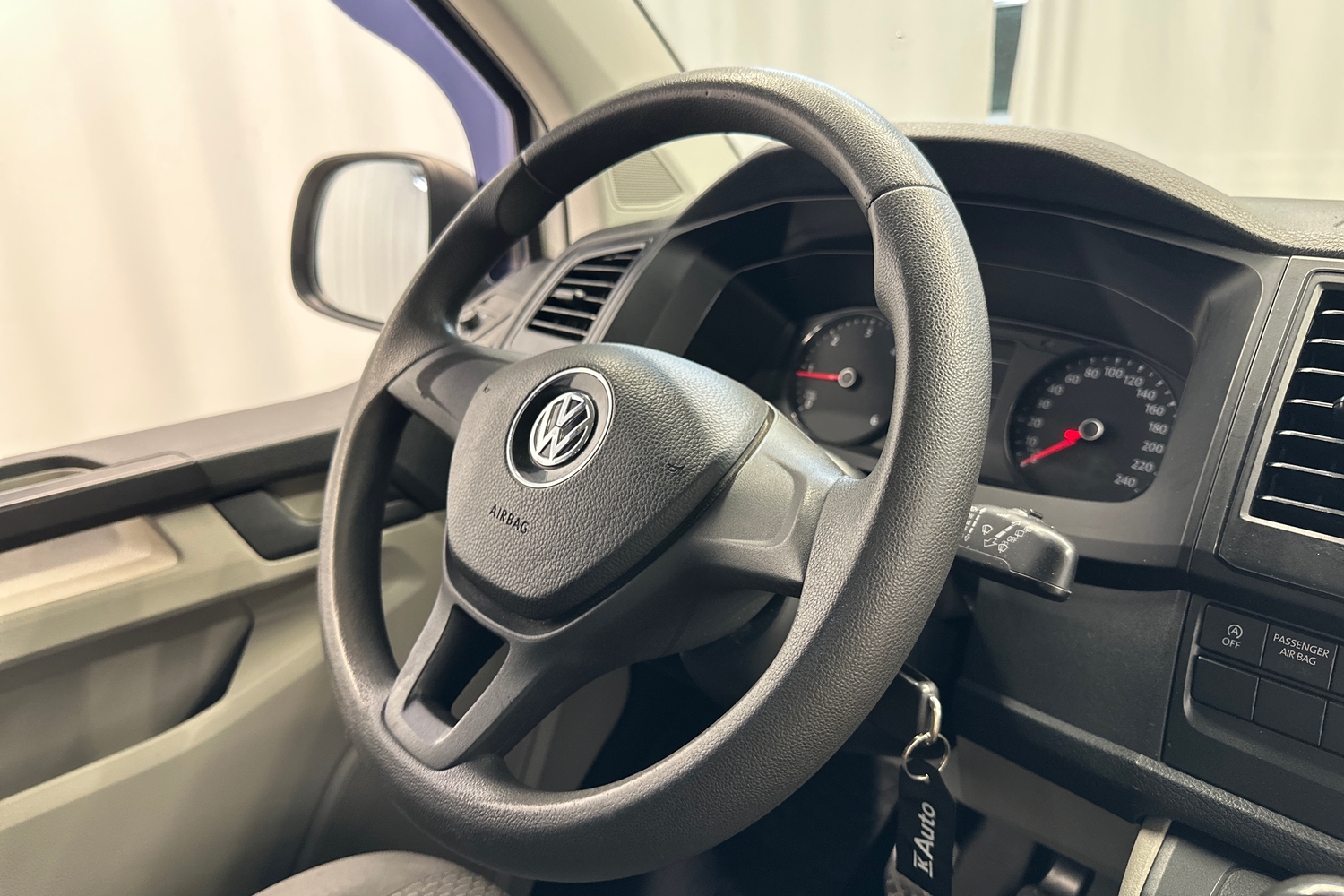 Volkswagen Caravelle vaihtoauto