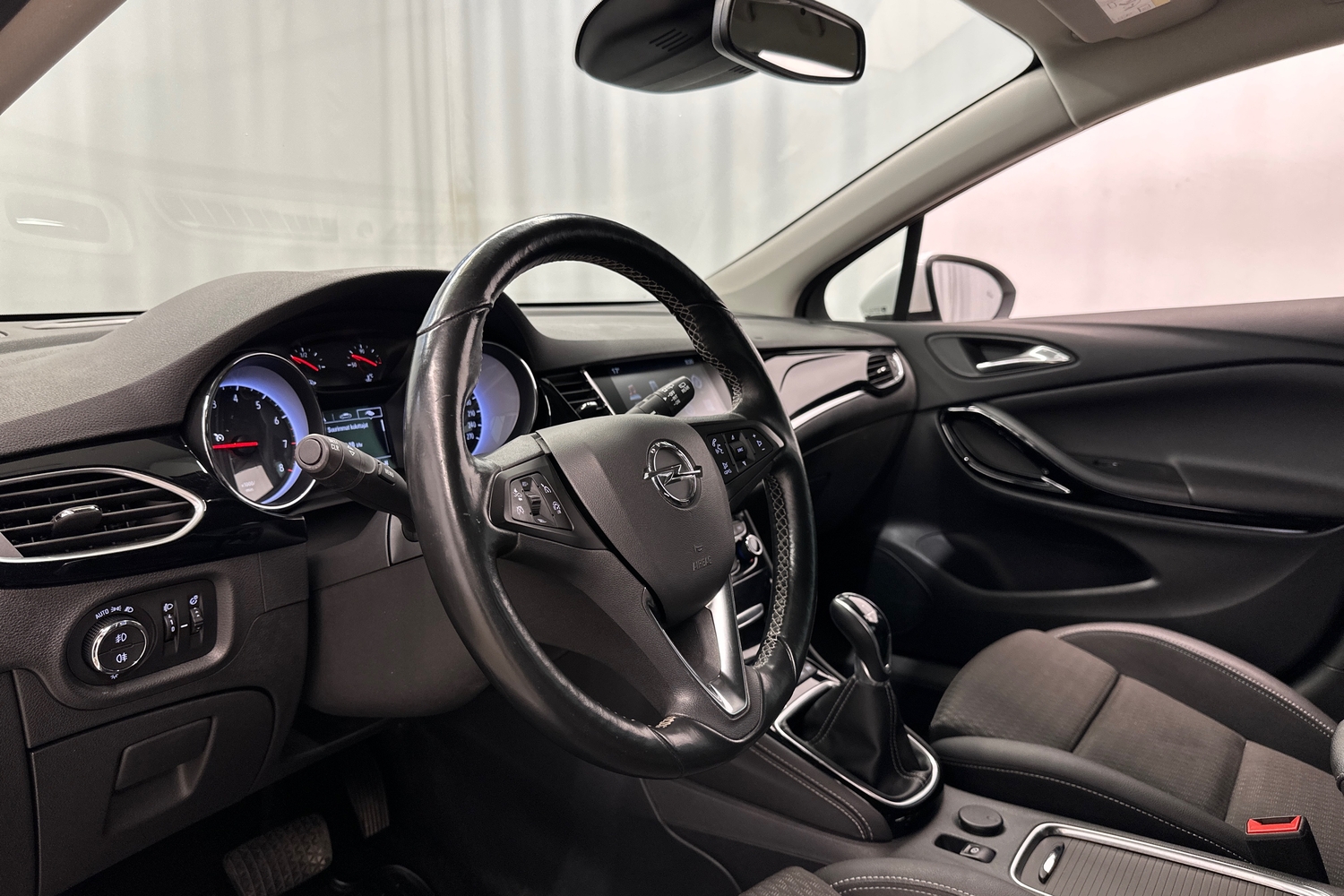 Opel Astra vaihtoauto