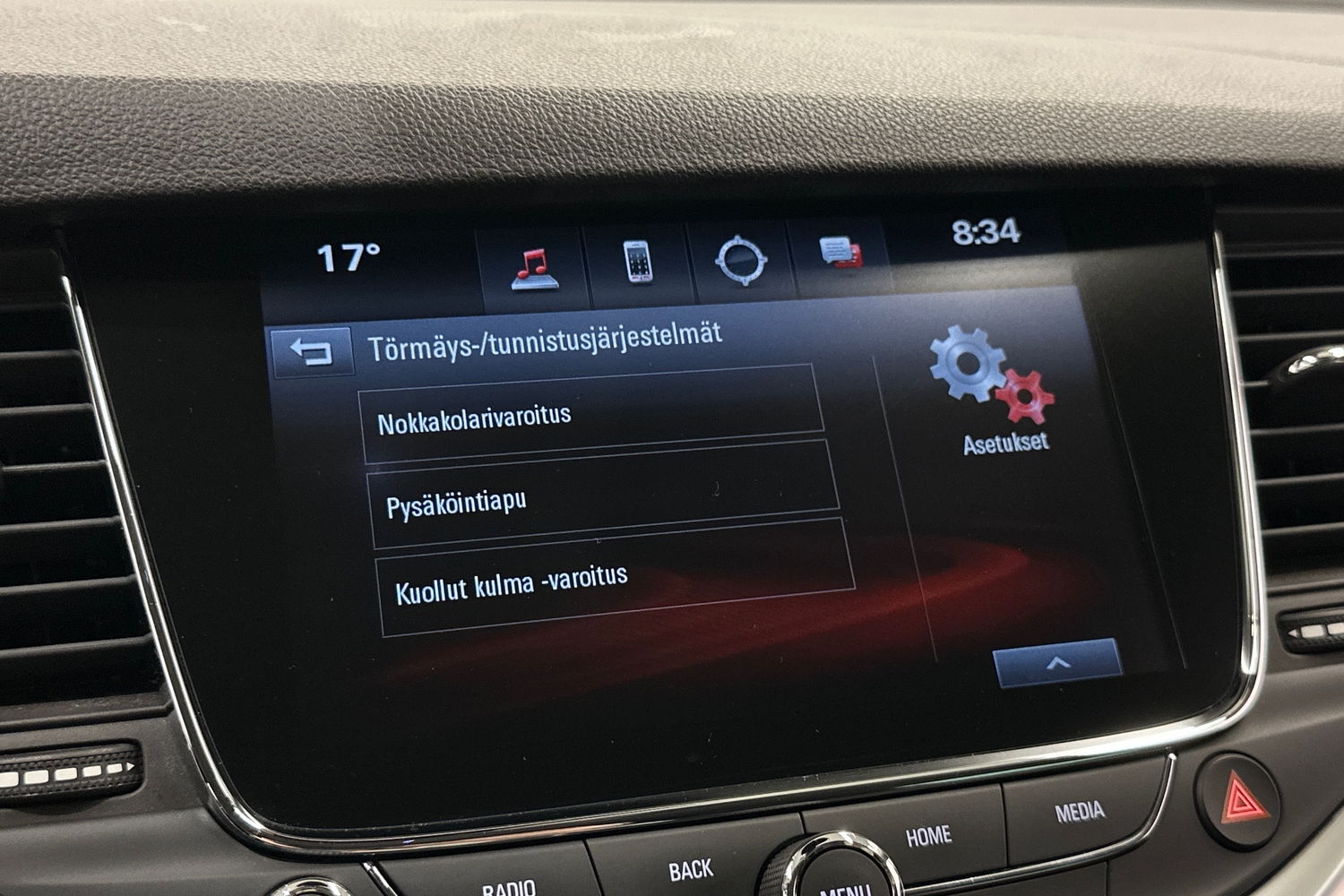 Opel Astra vaihtoauto