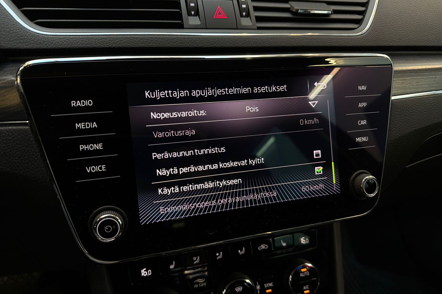 Skoda Superb vaihtoauto