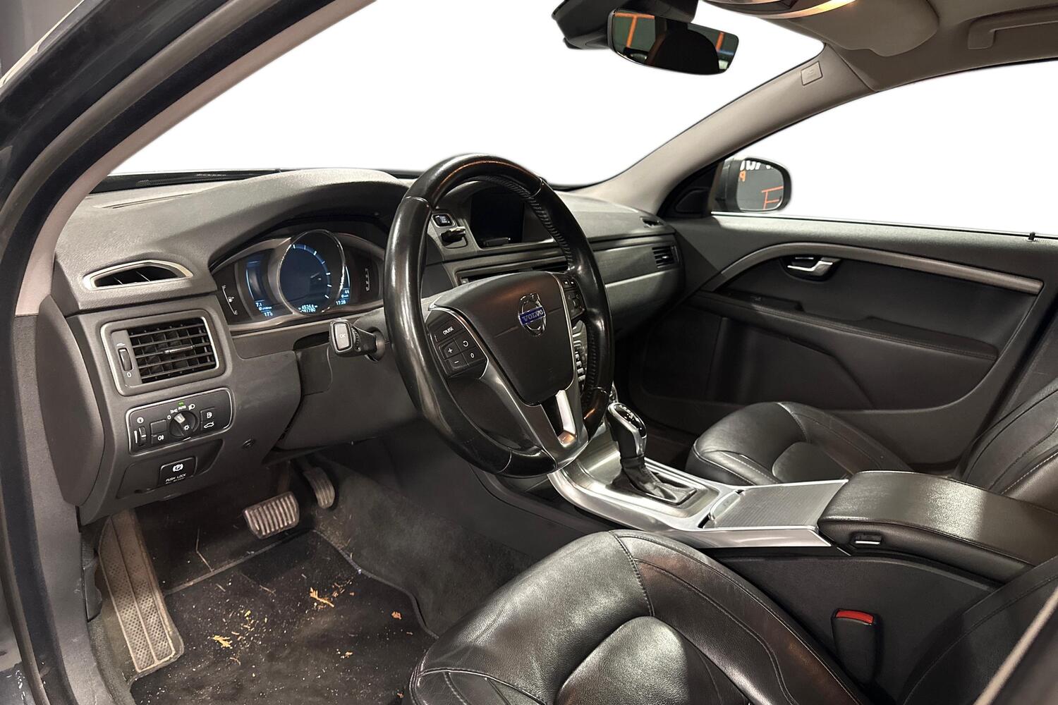 Volvo V70 vaihtoauto