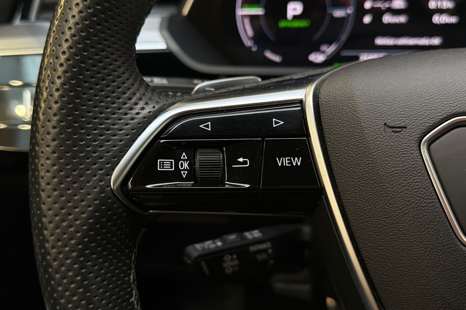 Audi Q8 e-tron vaihtoauto