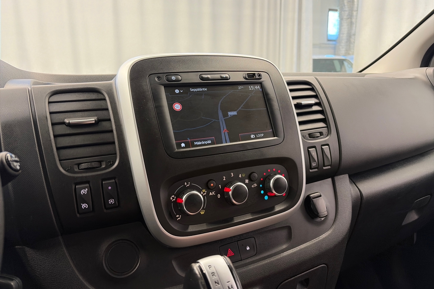 Renault Trafic vaihtoauto