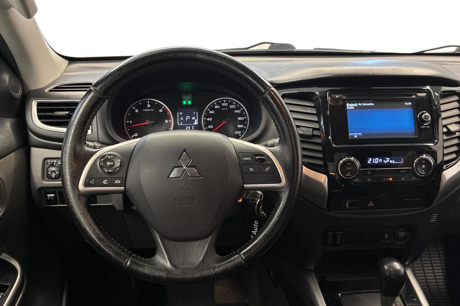 Mitsubishi L200 vaihtoauto