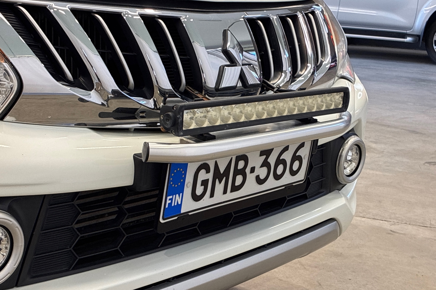 Mitsubishi L200 vaihtoauto