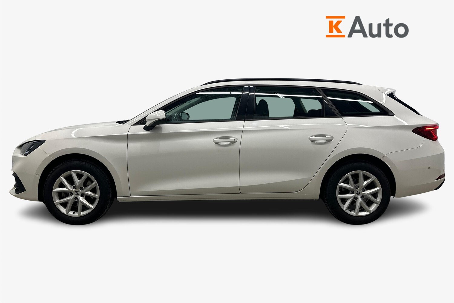SEAT Leon Sportstourer vaihtoauto