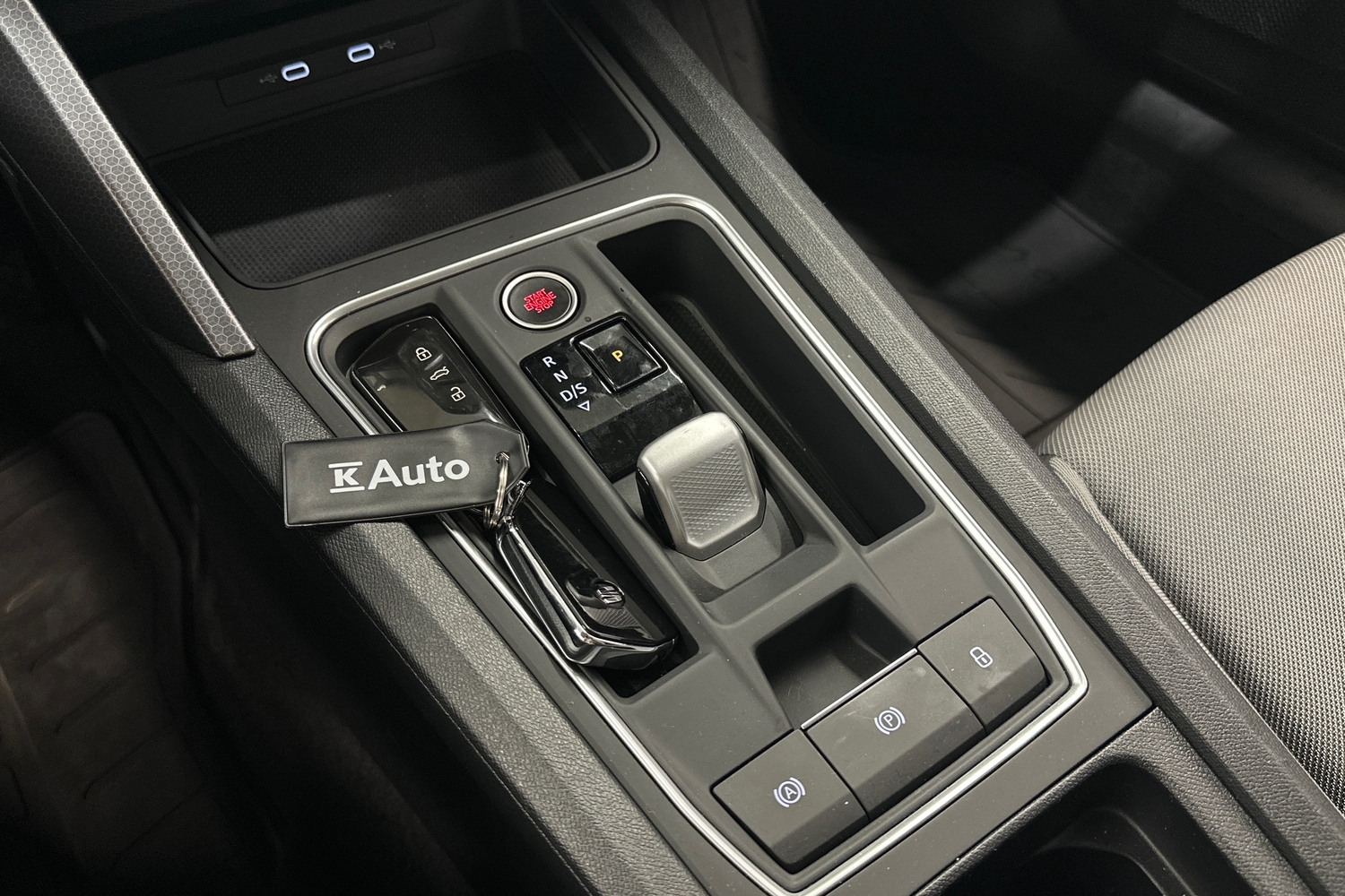 SEAT Leon Sportstourer vaihtoauto
