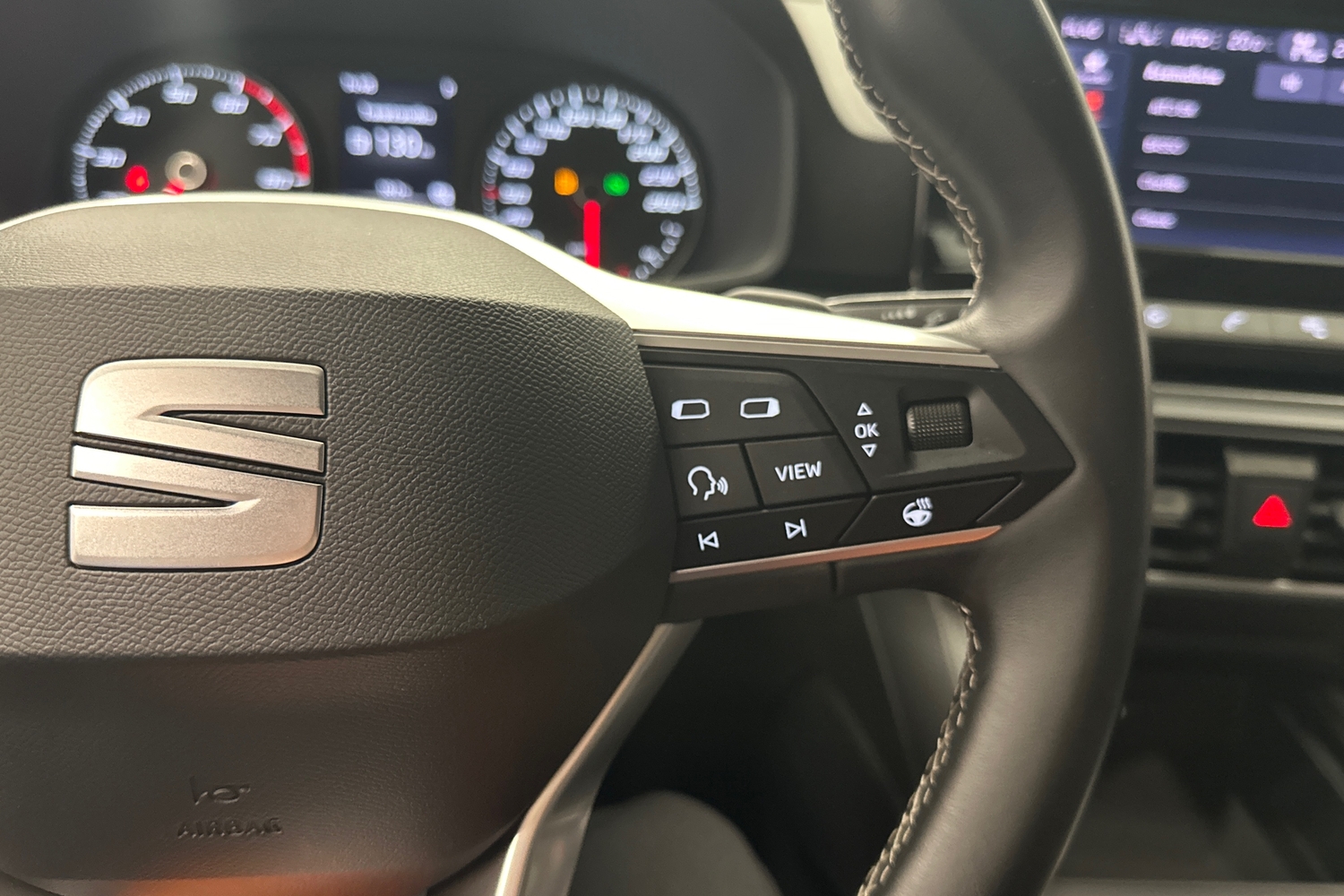SEAT Leon Sportstourer vaihtoauto