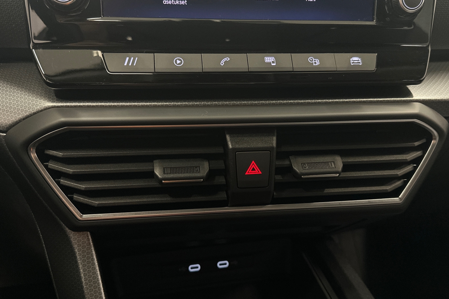 SEAT Leon Sportstourer vaihtoauto