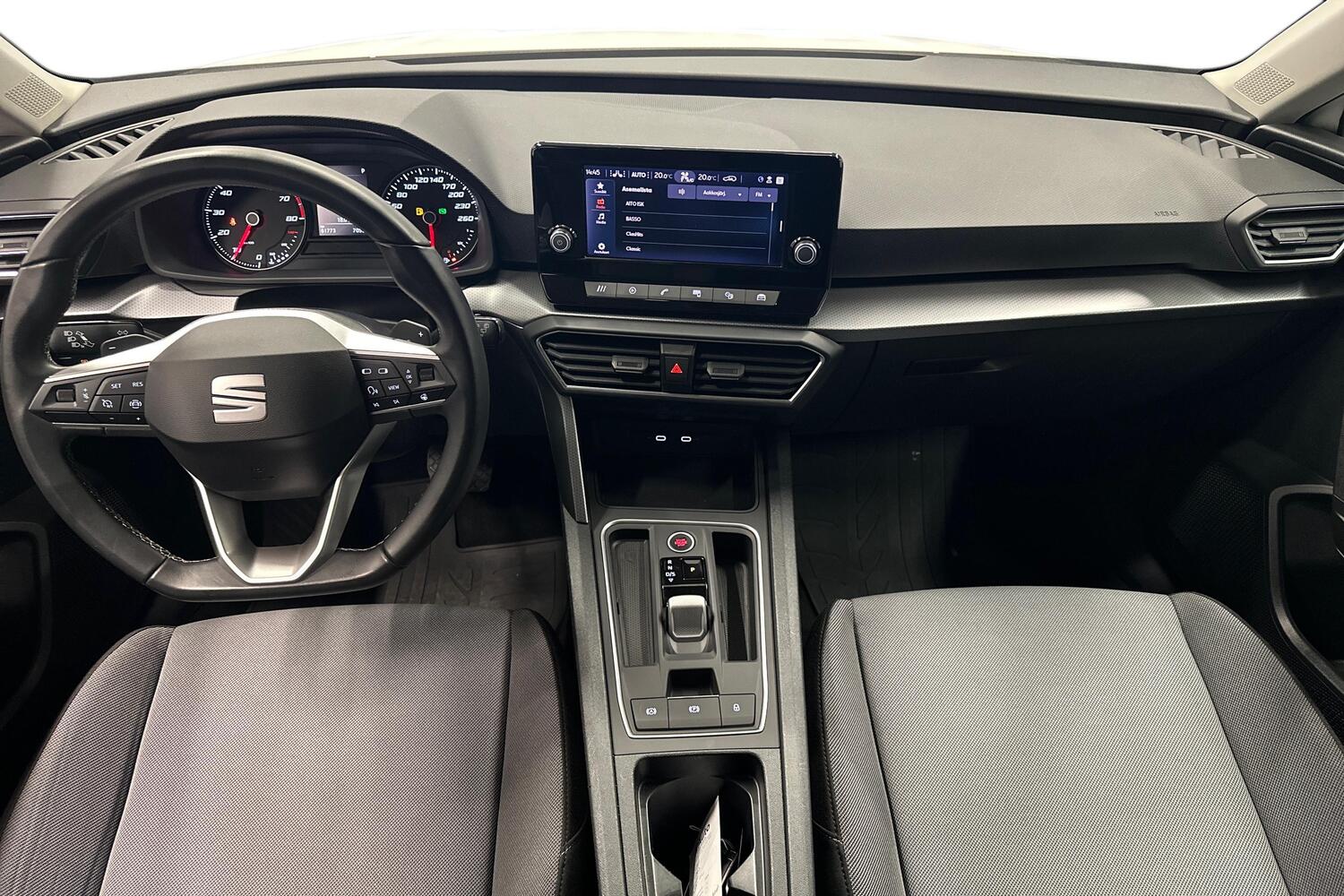 SEAT Leon Sportstourer vaihtoauto