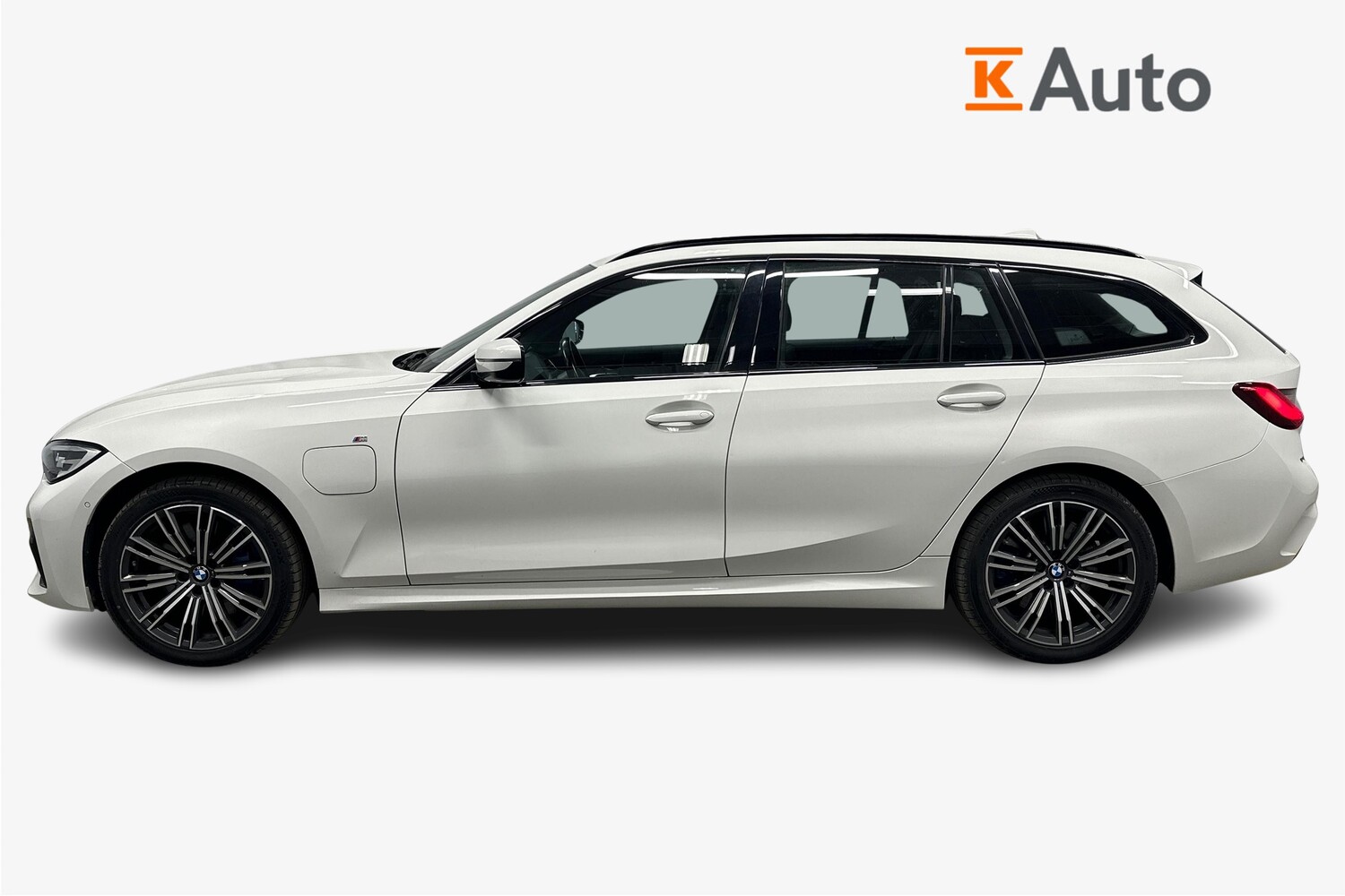 BMW 330 vaihtoauto