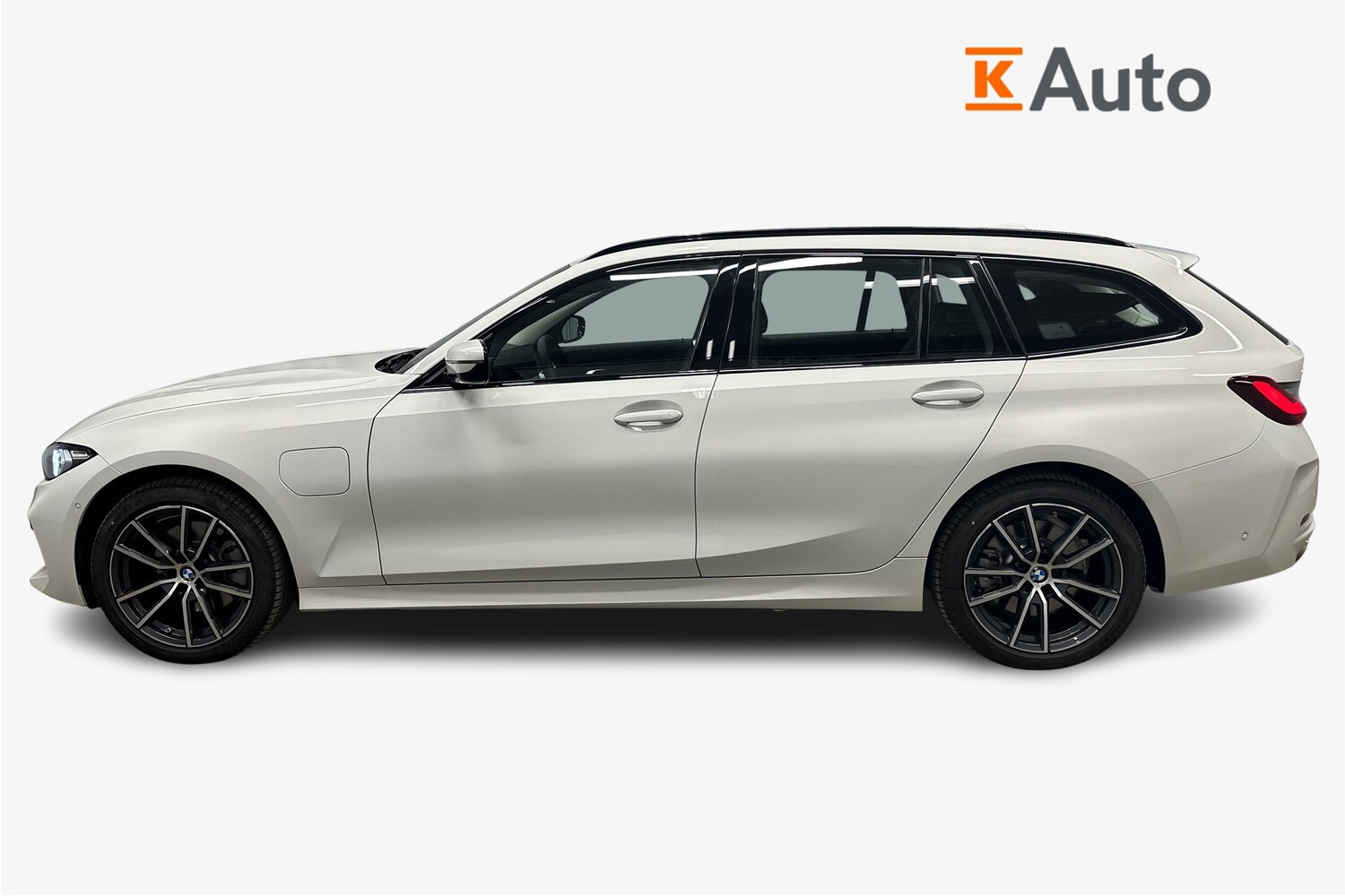 BMW 330 vaihtoauto