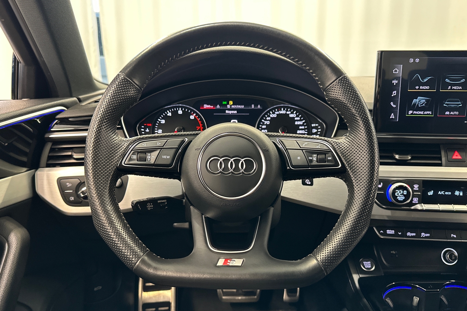Audi A4 vaihtoauto