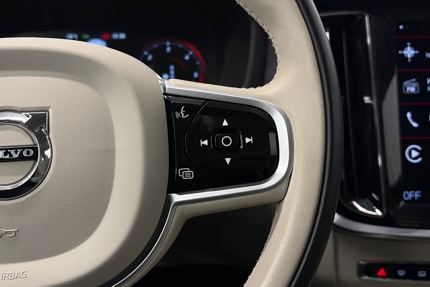 Volvo V60 Cross Country vaihtoauto