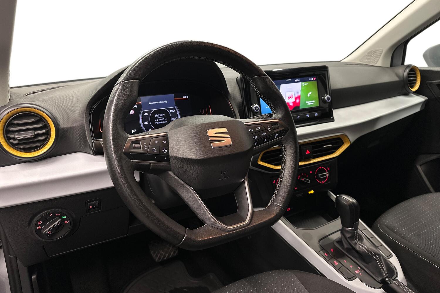 SEAT Arona vaihtoauto