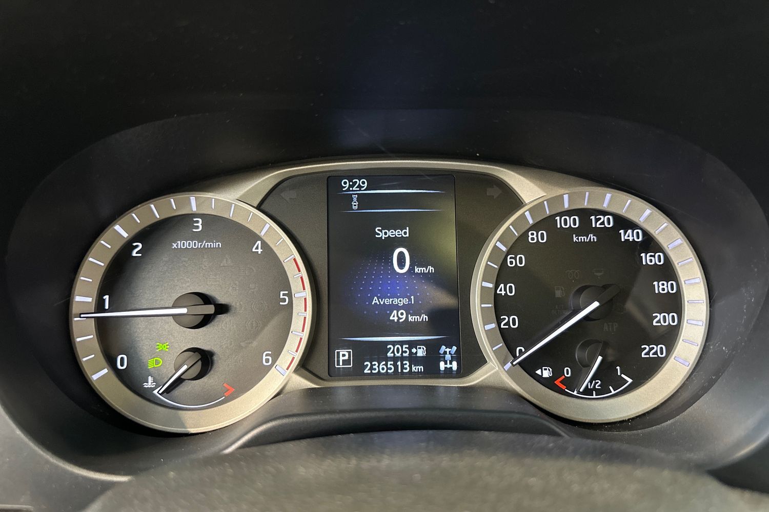Nissan Navara vaihtoauto