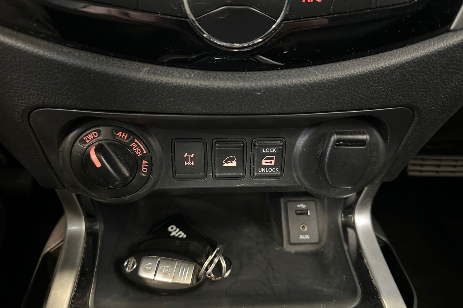 Nissan Navara vaihtoauto
