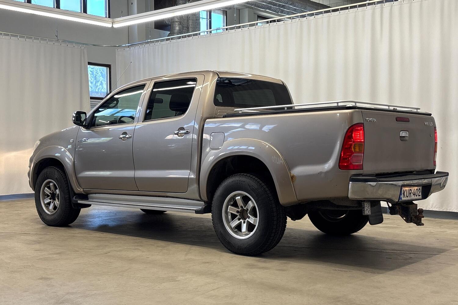 Toyota Hilux vaihtoauto