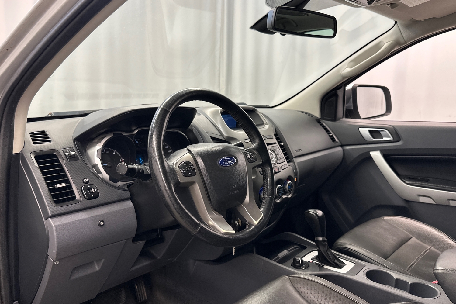 Ford Ranger vaihtoauto