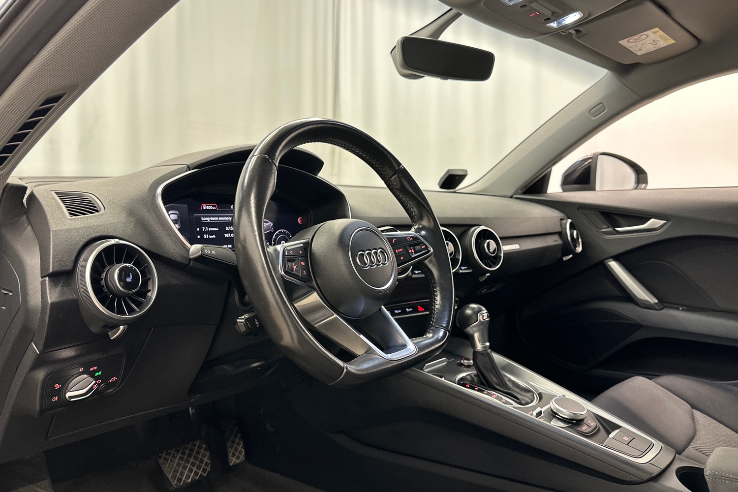 Audi TT vaihtoauto
