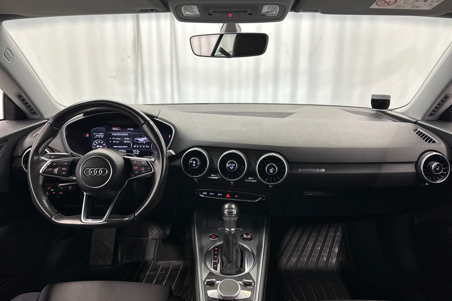 Audi TT vaihtoauto