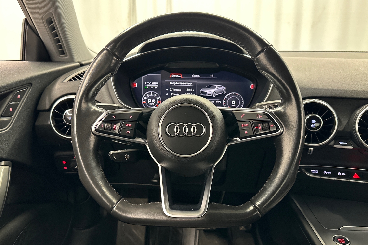 Audi TT vaihtoauto
