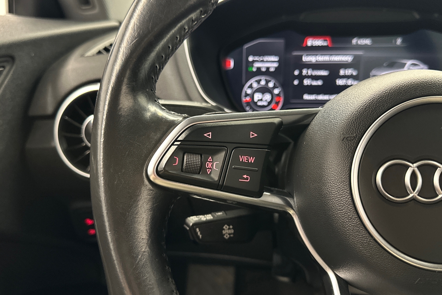 Audi TT vaihtoauto