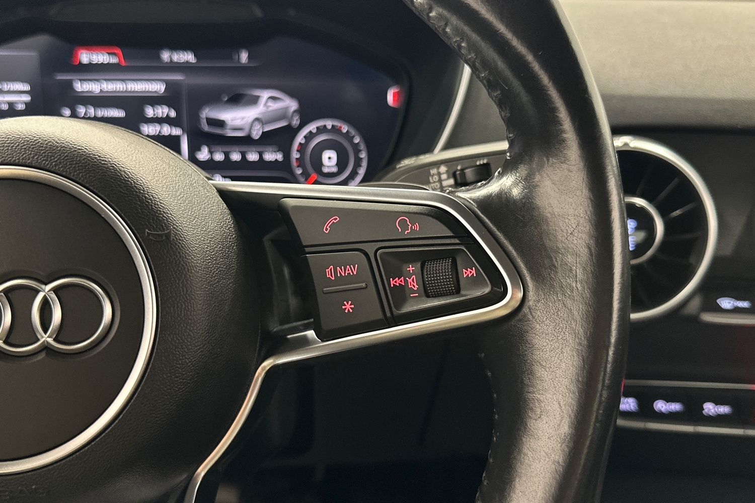 Audi TT vaihtoauto