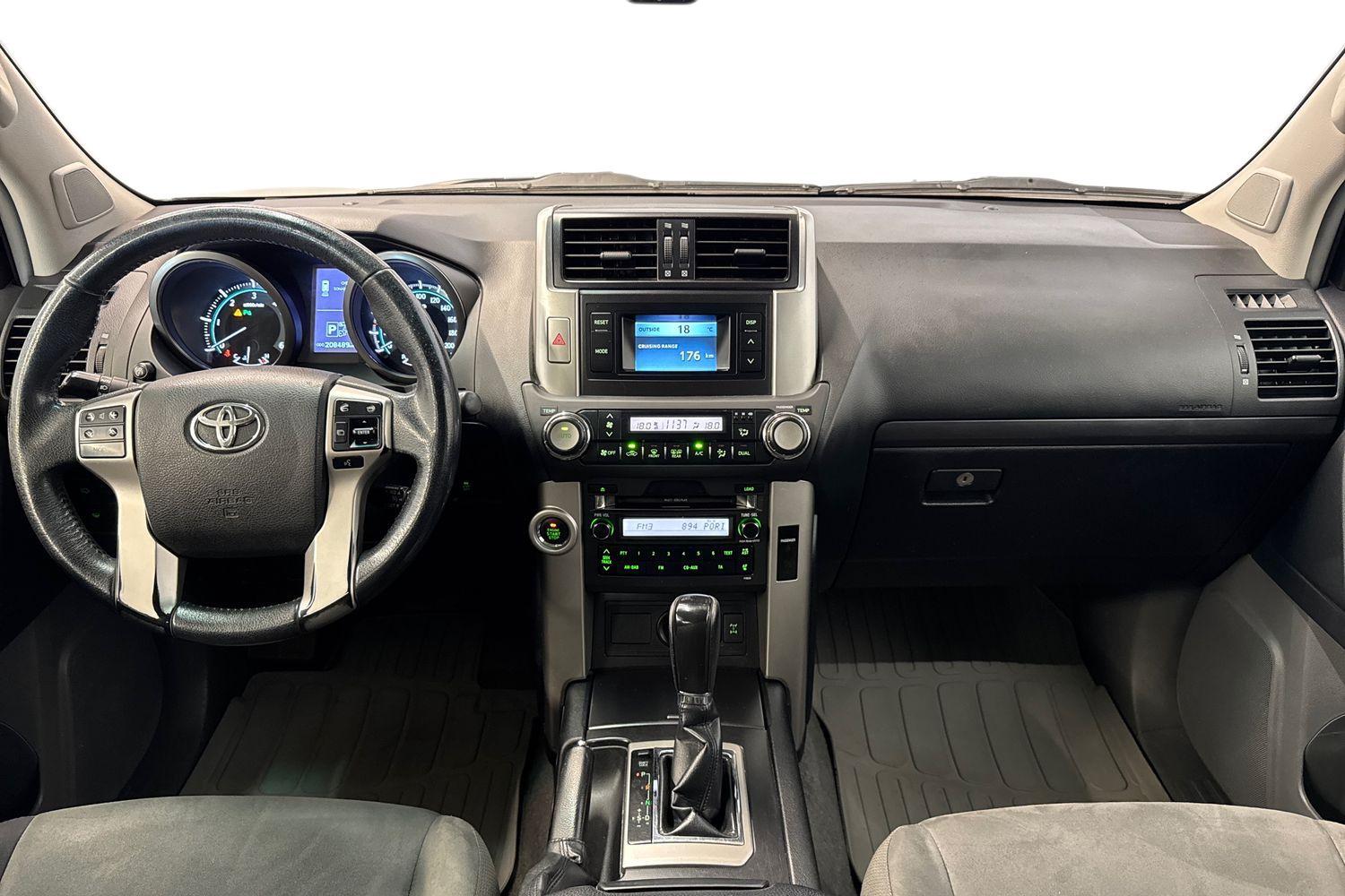 Toyota Land Cruiser vaihtoauto