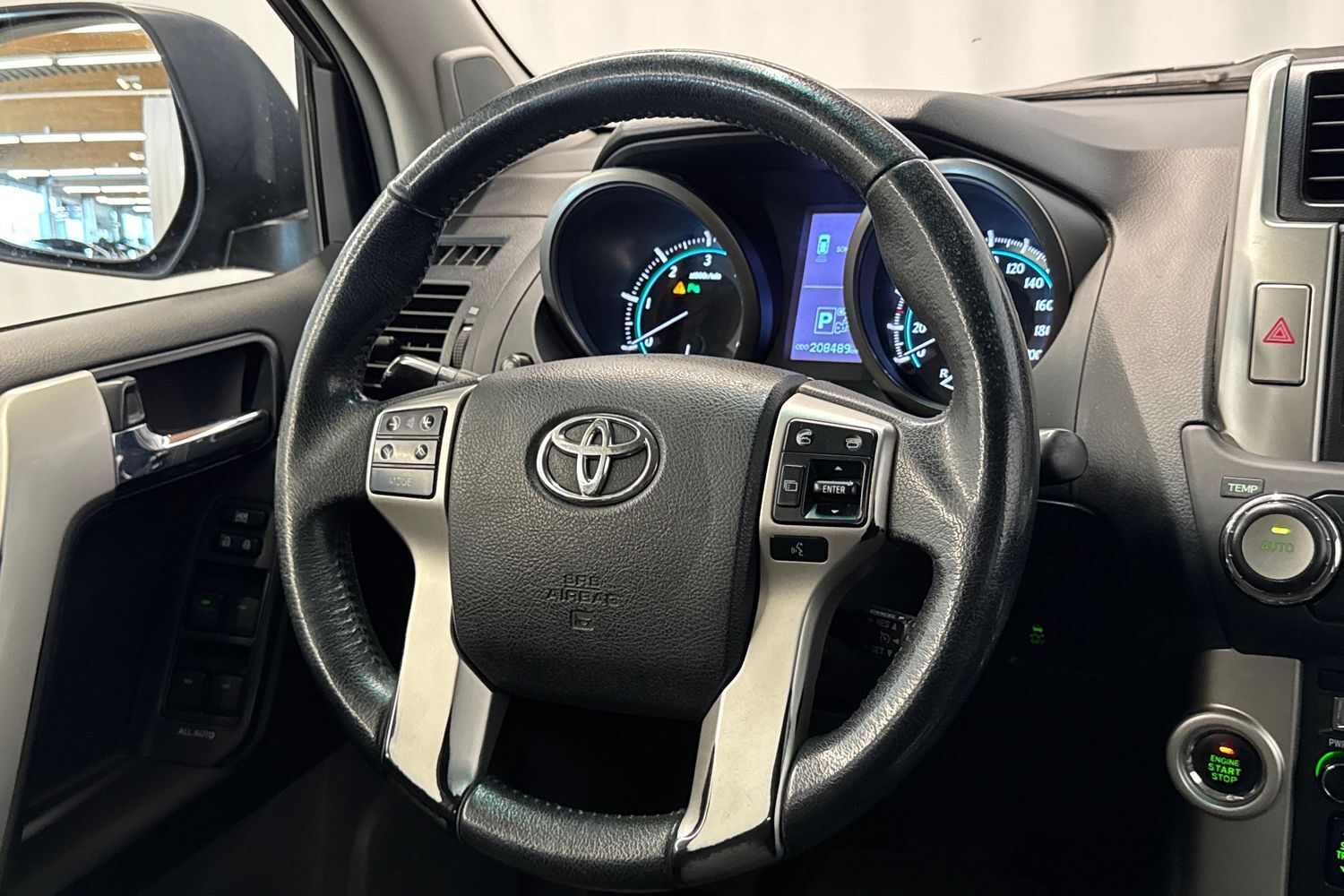 Toyota Land Cruiser vaihtoauto