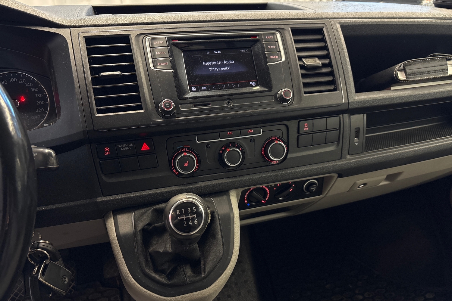 Volkswagen Transporter vaihtoauto
