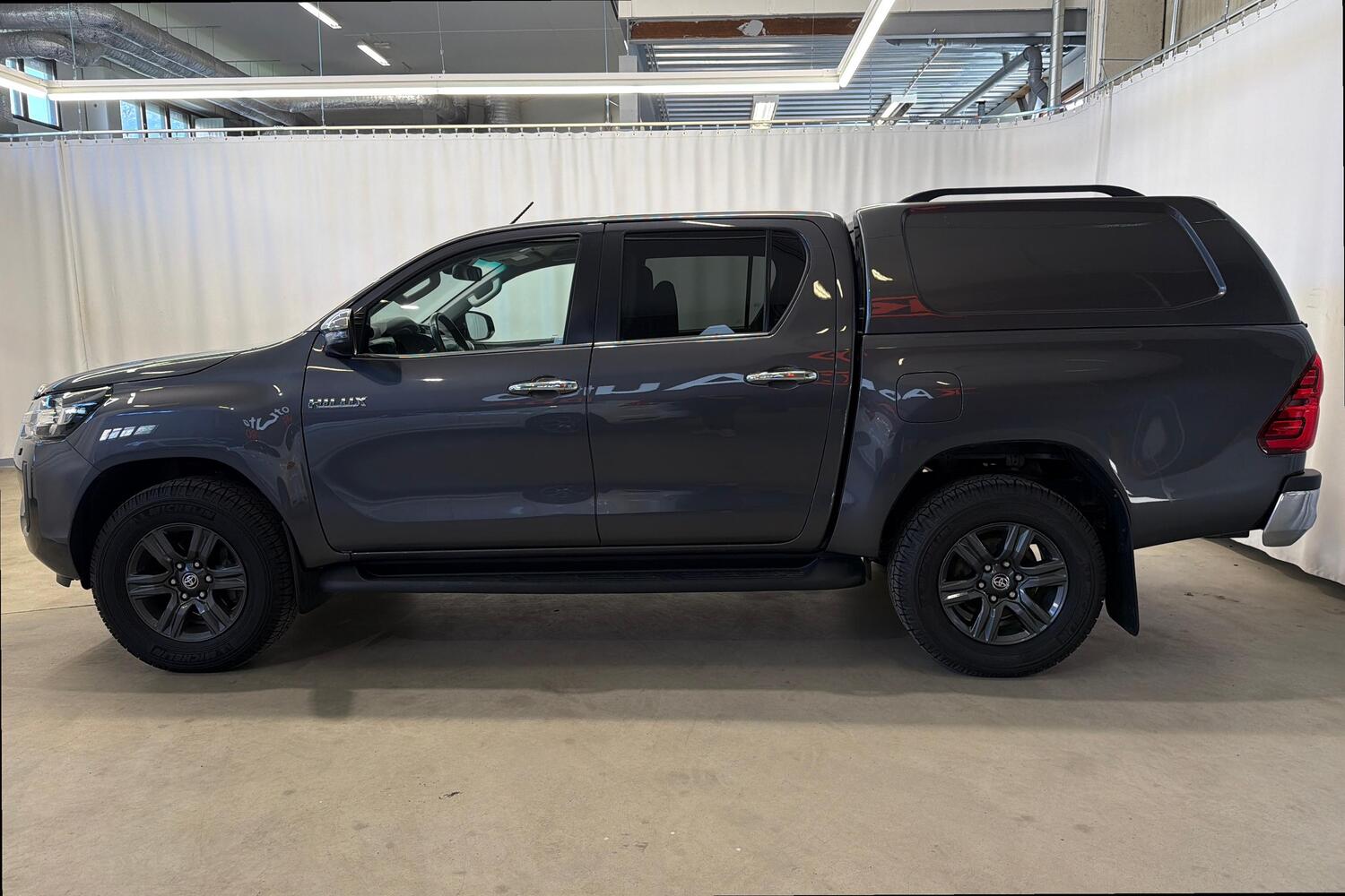 Toyota Hilux vaihtoauto