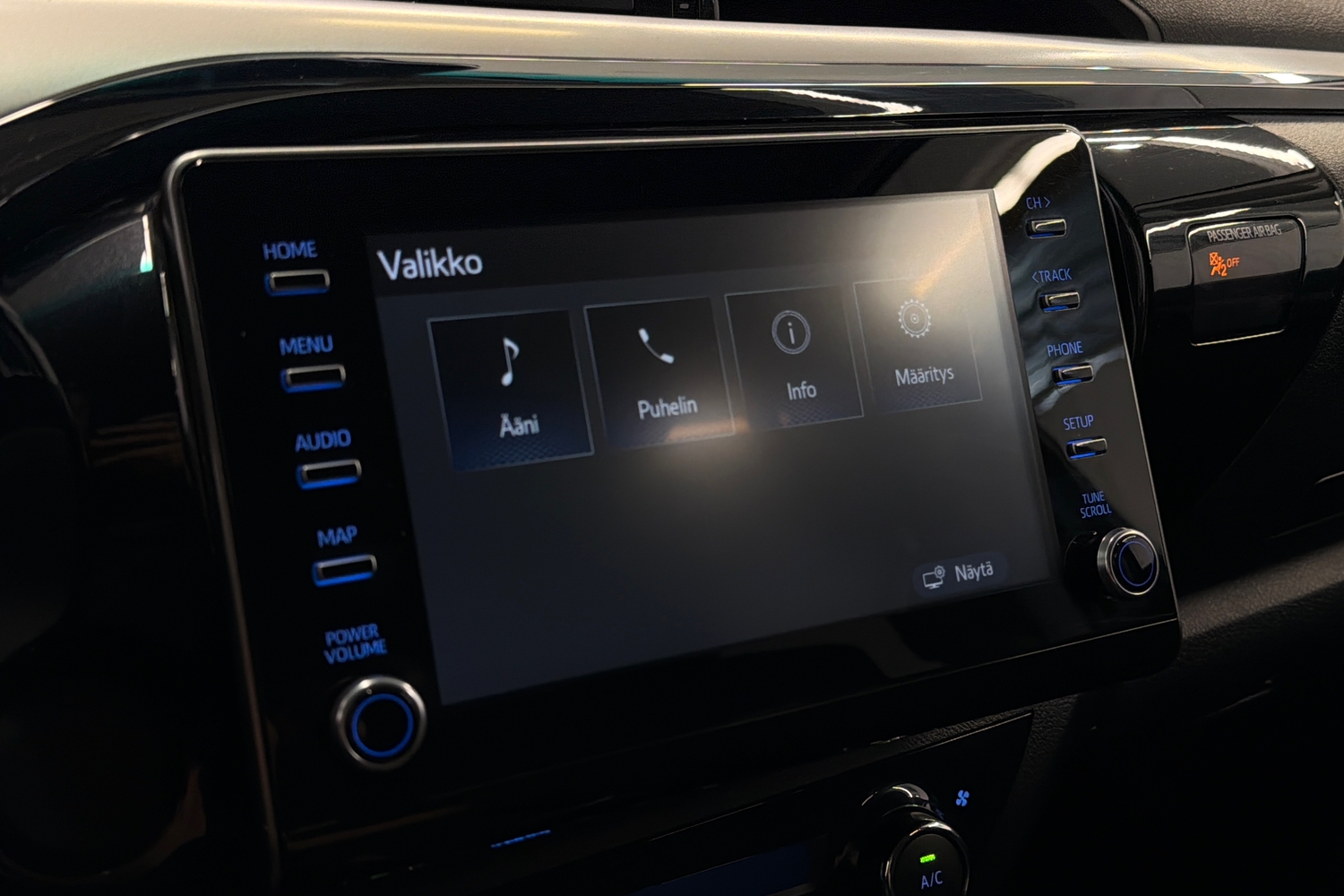 Toyota Hilux vaihtoauto
