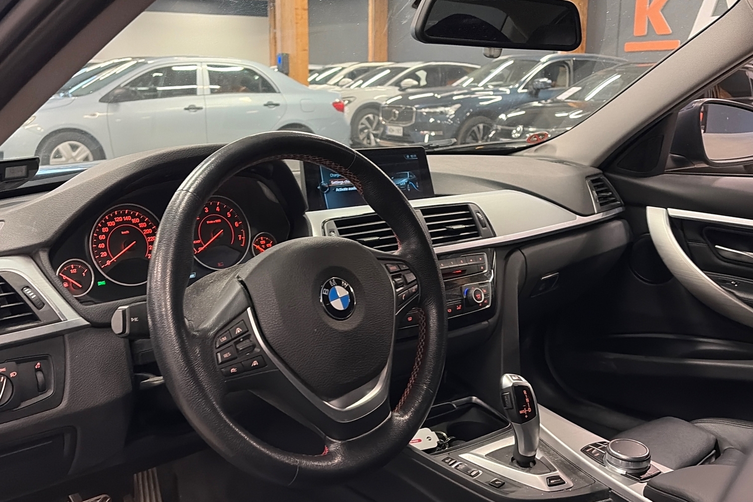 BMW 330 vaihtoauto