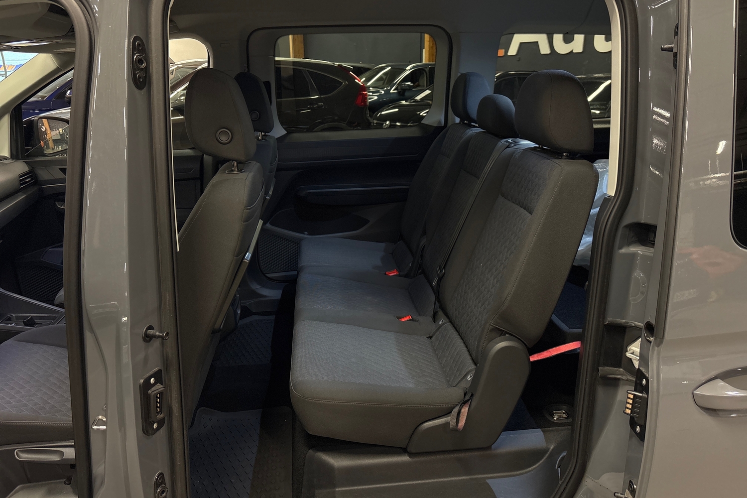 Volkswagen Caddy Maxi vaihtoauto