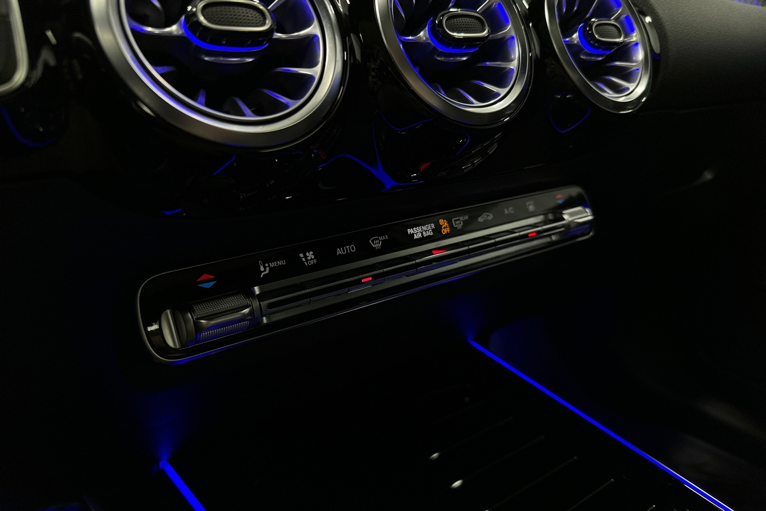 Mercedes-Benz EQA vaihtoauto
