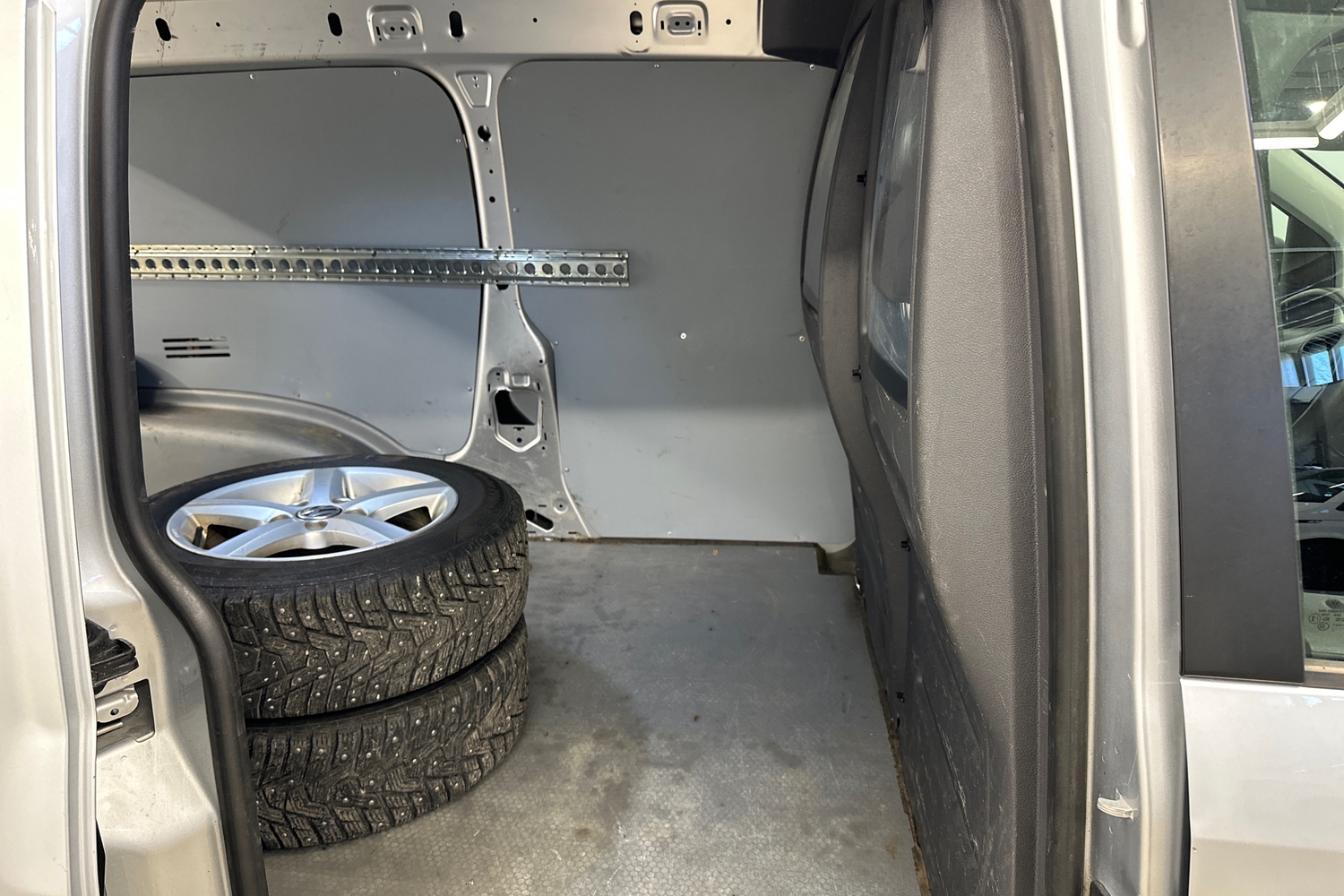 Volkswagen Caddy Maxi vaihtoauto