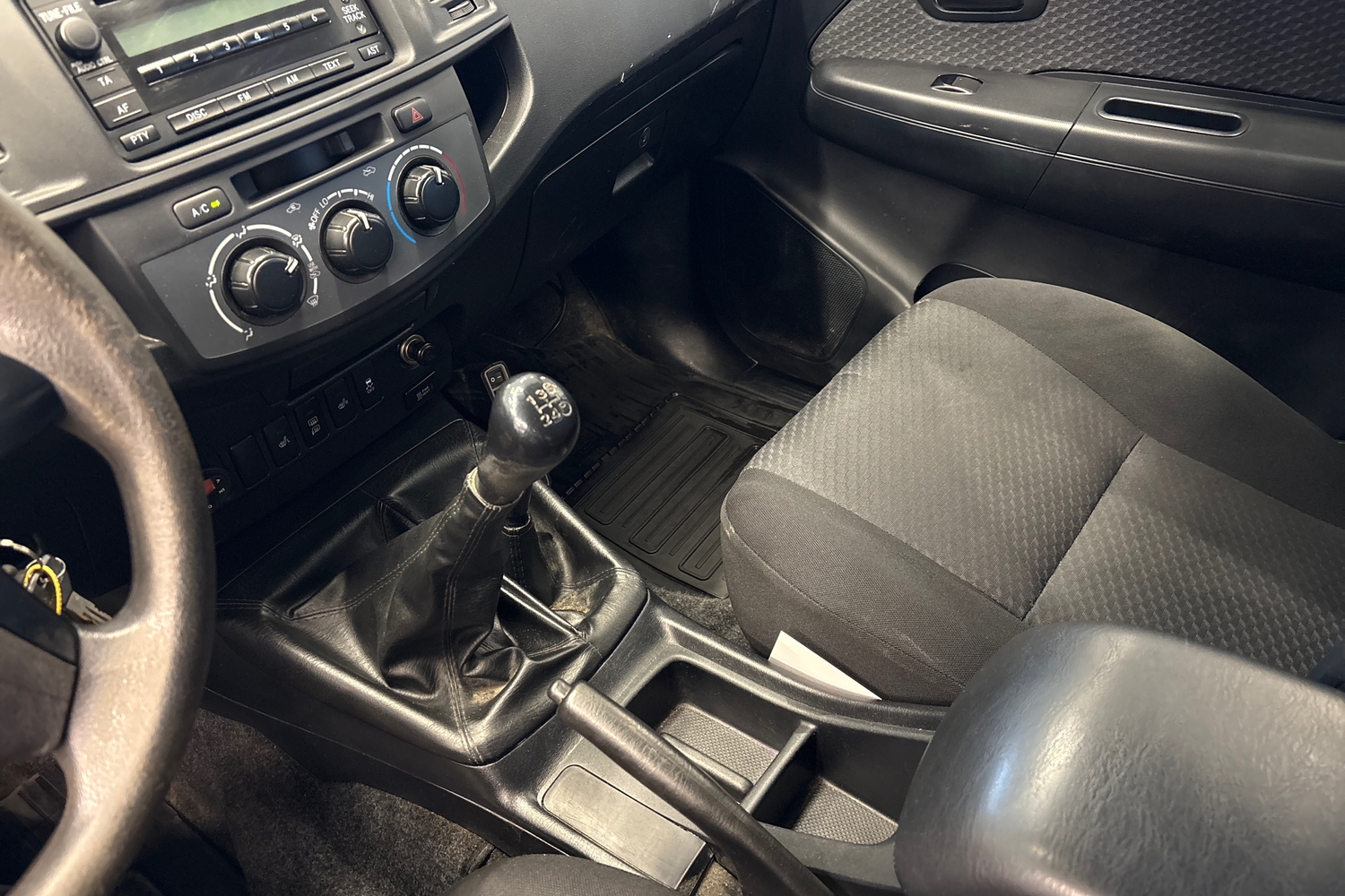Toyota Hilux vaihtoauto