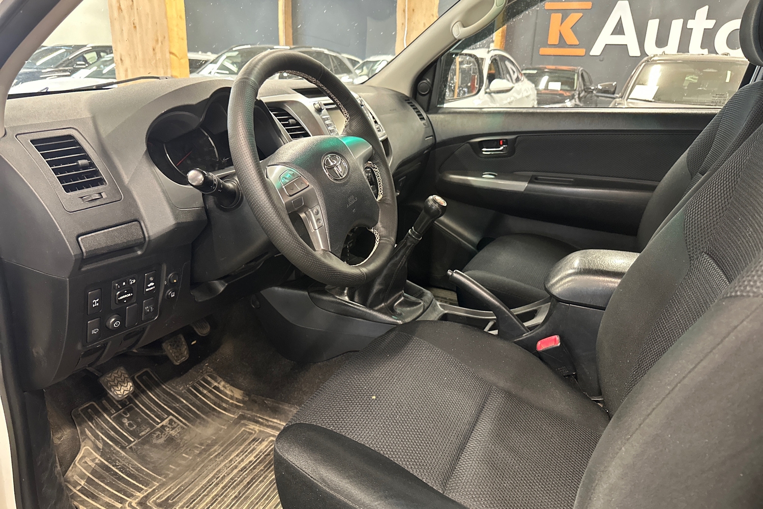 Toyota Hilux vaihtoauto