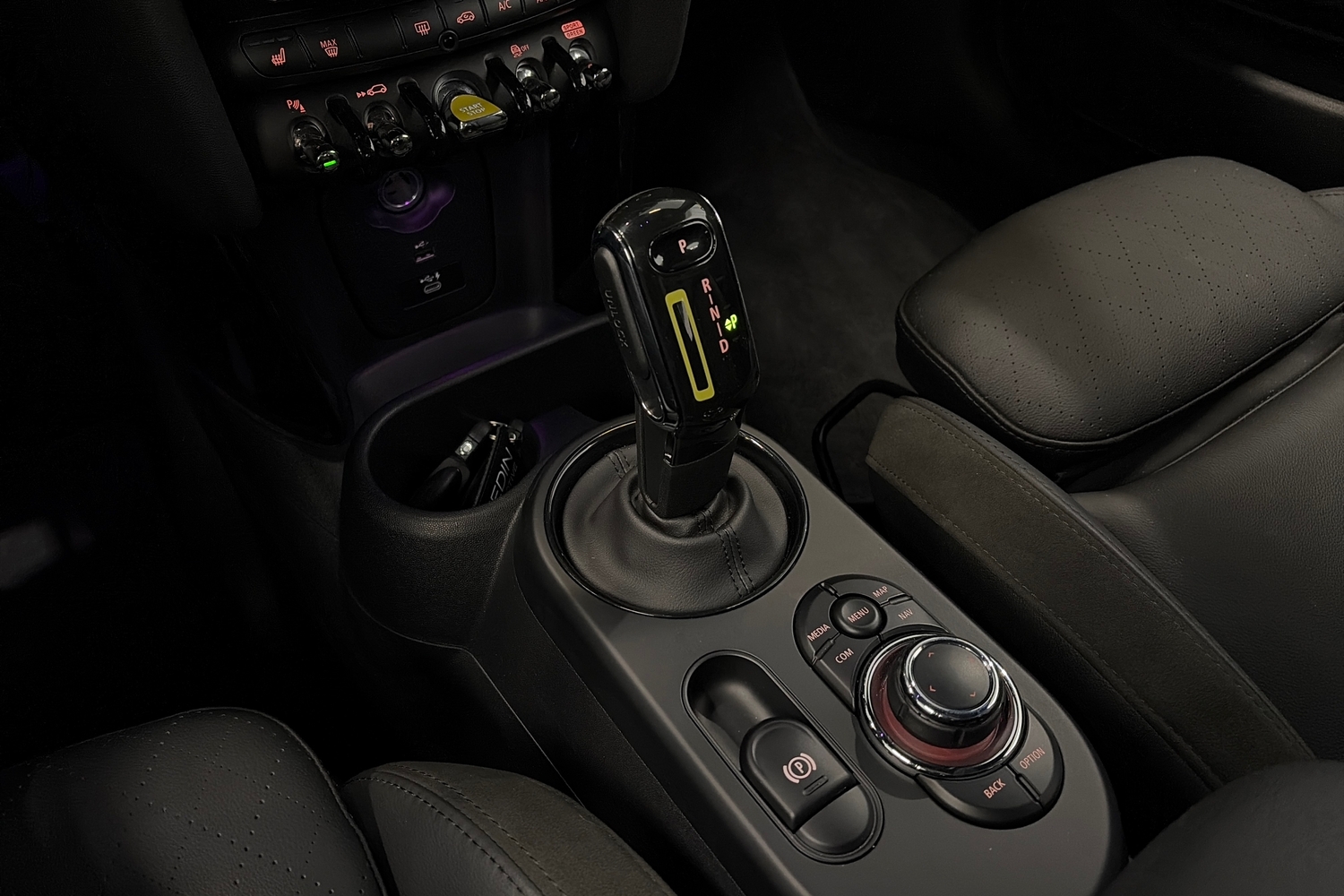 Mini Cooper vaihtoauto